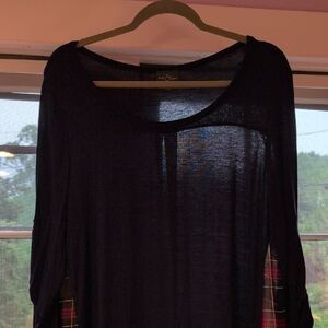 Market & Spruce Navy Long Sleeve Top